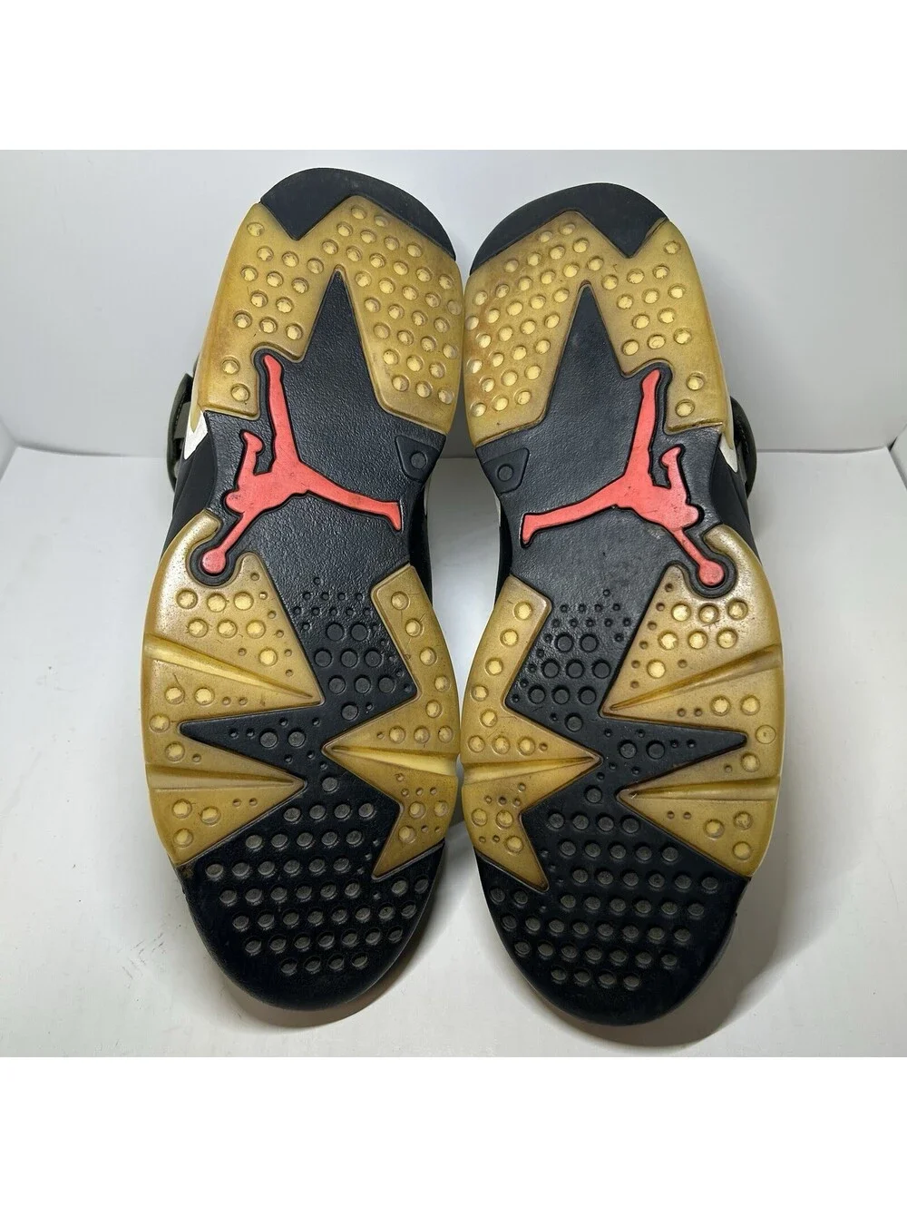 Air Jordan 6 Retro Travis Scott Olive 2019 - Size 10.5 - (CN1084-200)